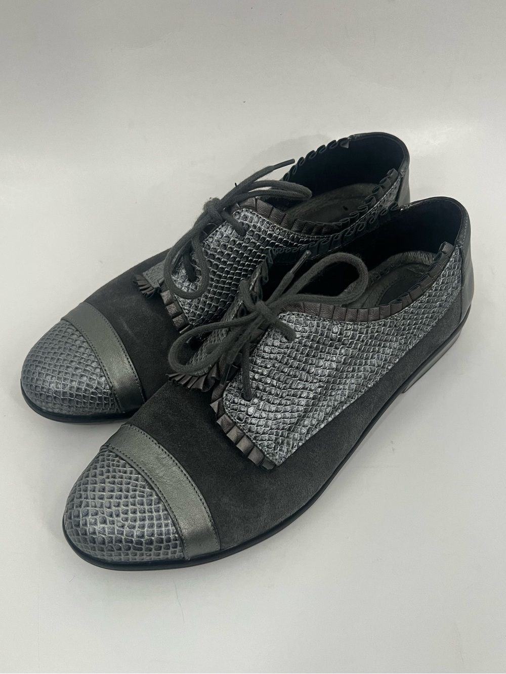 Naot Women's Yama Gray and Metallic Suede Textured Leather Oxfords